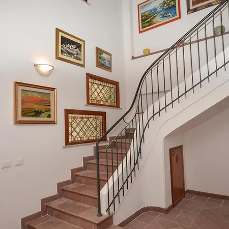 2 Bedroom Gorgeous In Holiday home